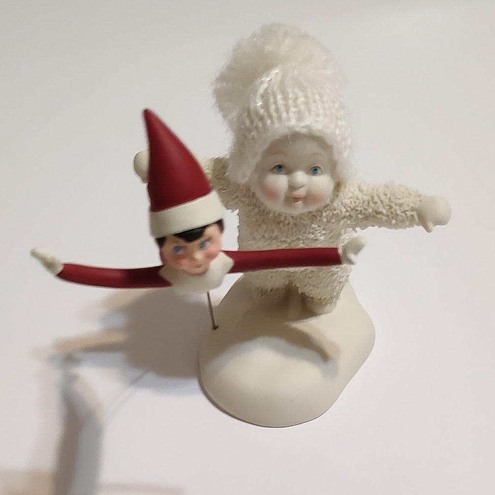 Department 56 Snowbabies “Elf On the Shelf Gives Flying Lessons” Porcela… - Picture 2 of 4